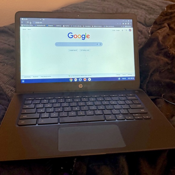 HP Chromebook 14 laptop computer - Picture 1 of 7